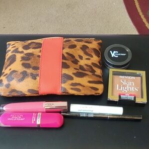 Revlon Skin Lights Prismatic Bronzer 7 Piece Makeup Set.